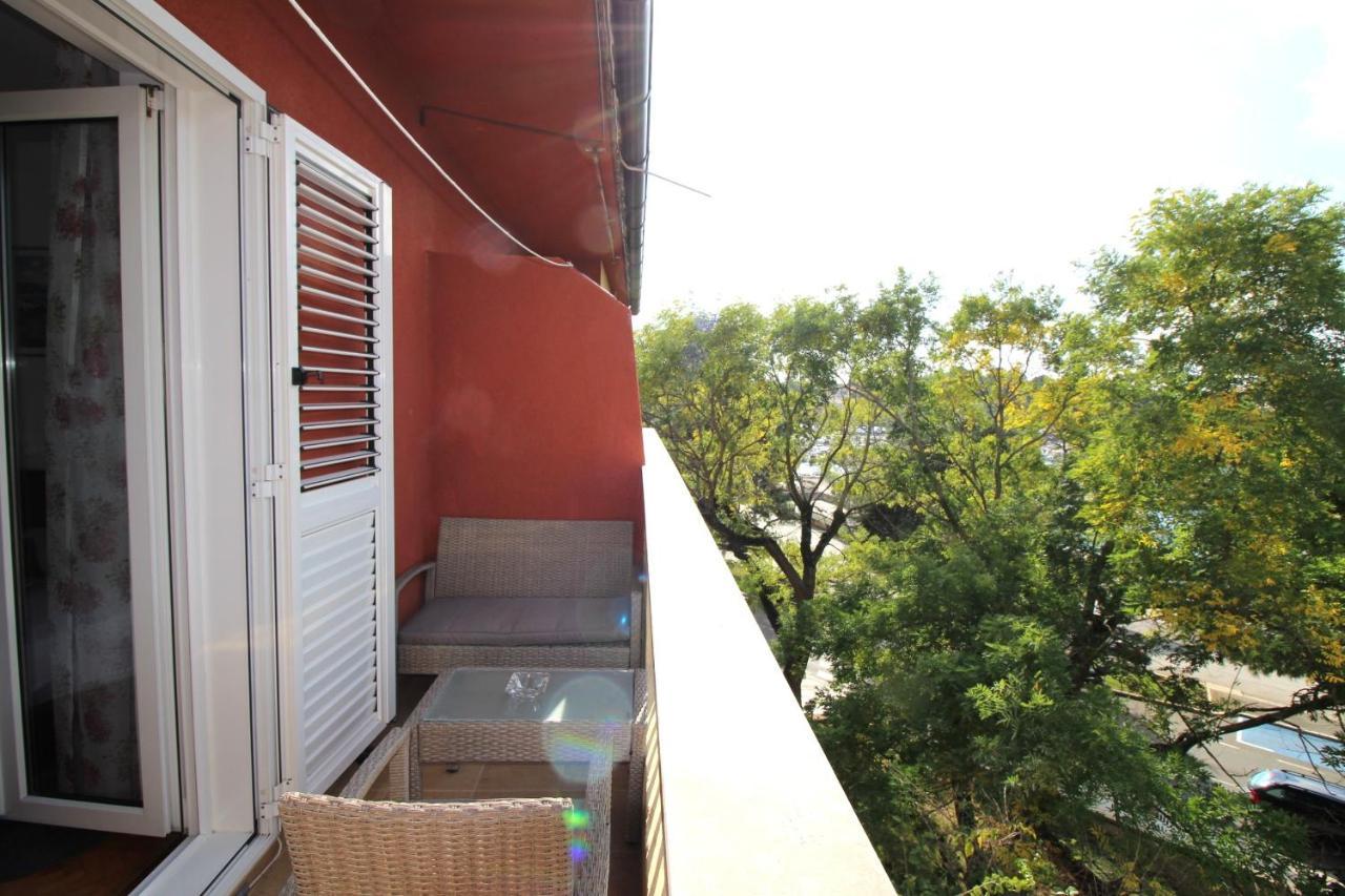 Apartment Agata In City Center 波雷奇 外观 照片