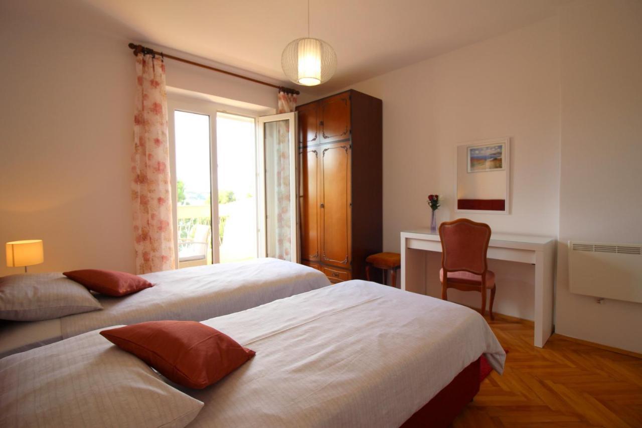 Apartment Agata In City Center 波雷奇 外观 照片